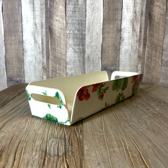 Vintage Strawberry Print Basket - Picture 2 of 6